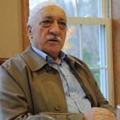 Gülen hakkında yakalama talebi